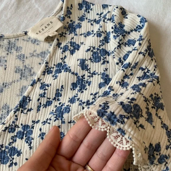 Sezane Celia T-Shirt in Rosa Blue - Picture 4 of 8